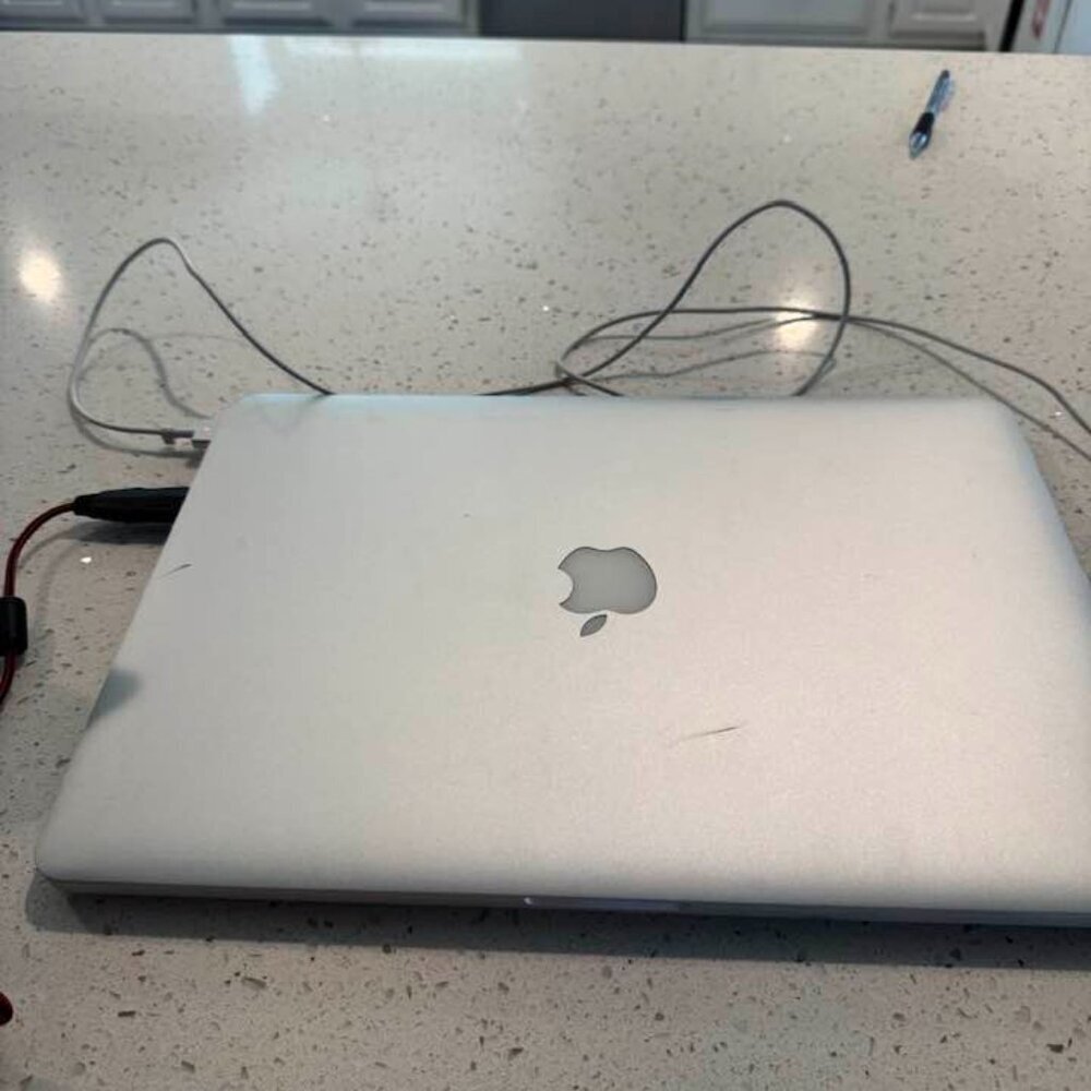 MacBook Pro A1398 *Motherboard and Trackpad Broken - Not Working* - Picture 2 of 2